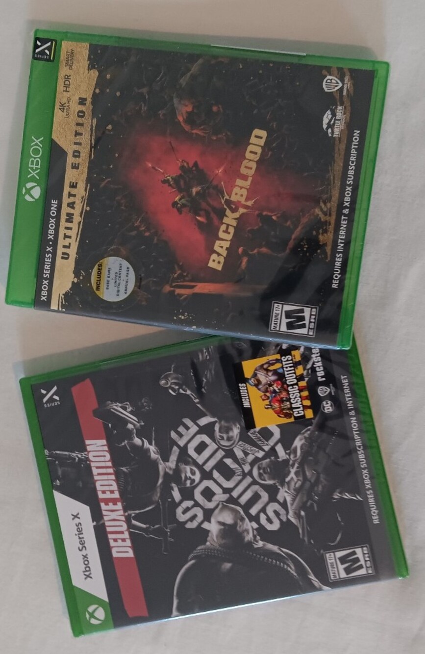 Suicide Squad Deluxe Edition/ Back 4 Blood Ultimate Edition Xbox Bundle